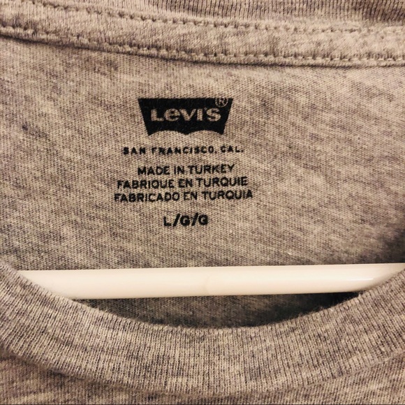 Levi’s tee - Picture 2 of 2